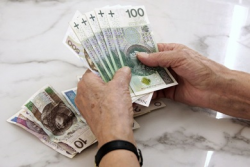 Rozmowy płacowe w Iscot i Leadec